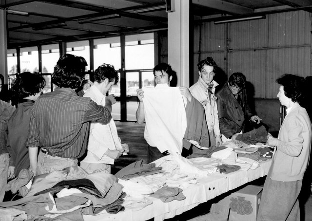 Halles des Expositions à Nevers, Itinerante pour l'achat du Domaine de la Folie. Mme Demay